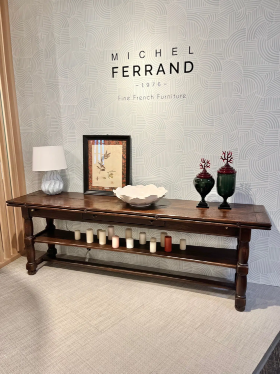 VENERIE CONSOLE - Michel Ferrand - international